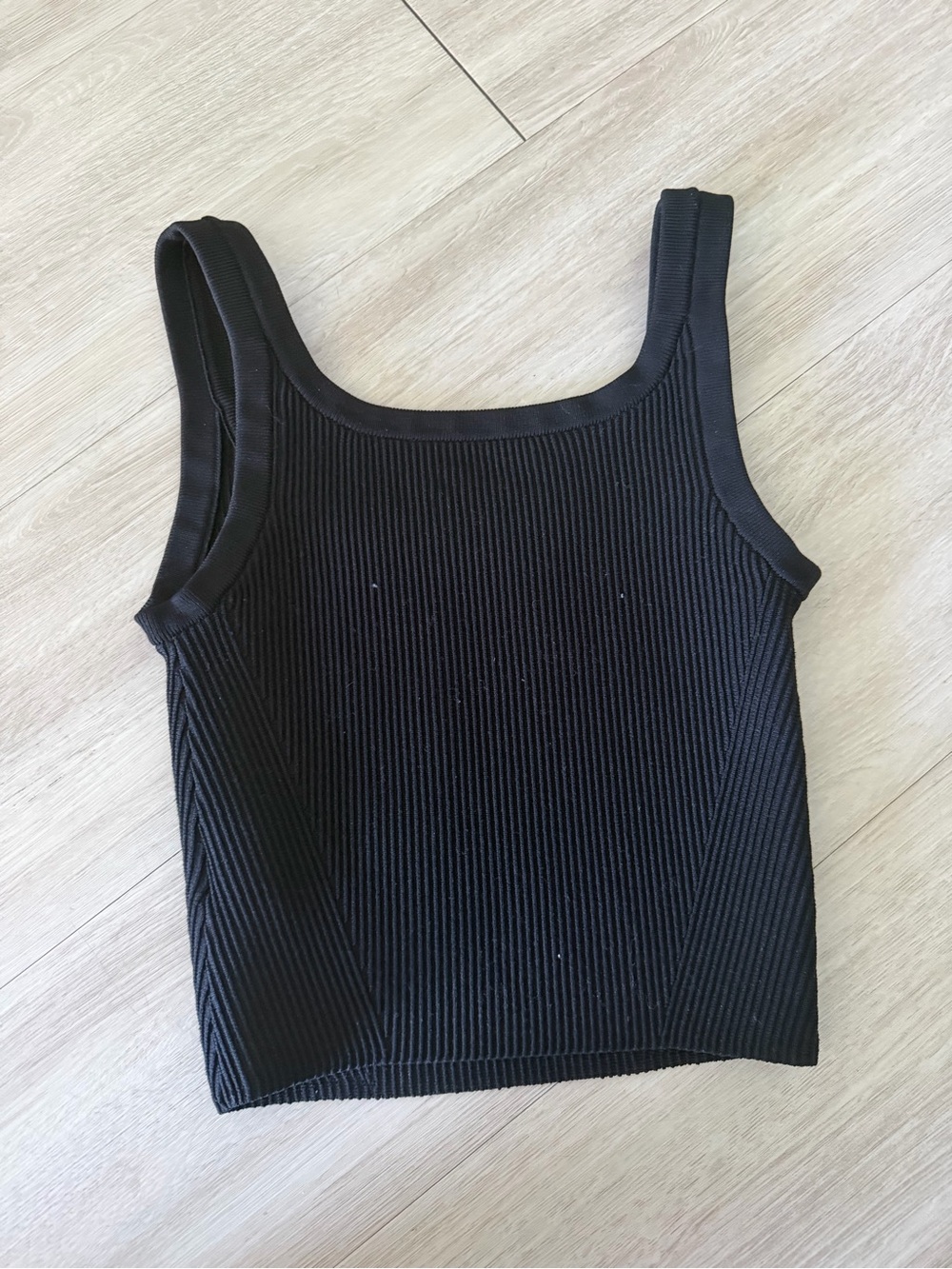 Cuts Black Ribbed Tank Top - Picture 2 of 2